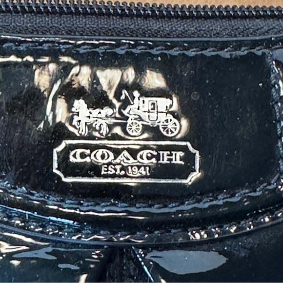 Black patent leather Coach wristlet,‎ silver hardware, wine colored lining - Picture 6 of 9